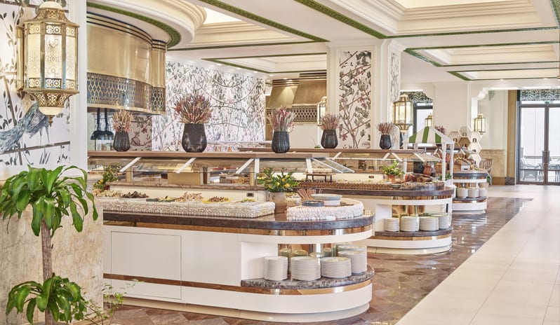 Emirates Palace Mandarin Oriental - Le Vendome buffet stations